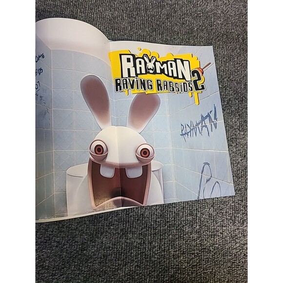 Nintendo Power Magazine Vol 224 January 2008 with Rayman Raving Rabbids 2 Poster - Picture 8 of 8
